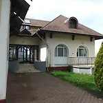Hotel Aranyhid 3*